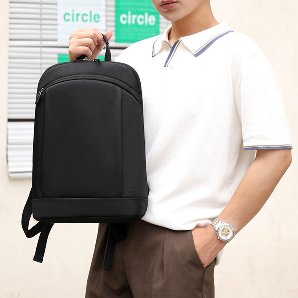 Rucsac impermeabil pentru laptop Dollcini – negru, compatibil cu 15,6”, practic, de zi cu zi