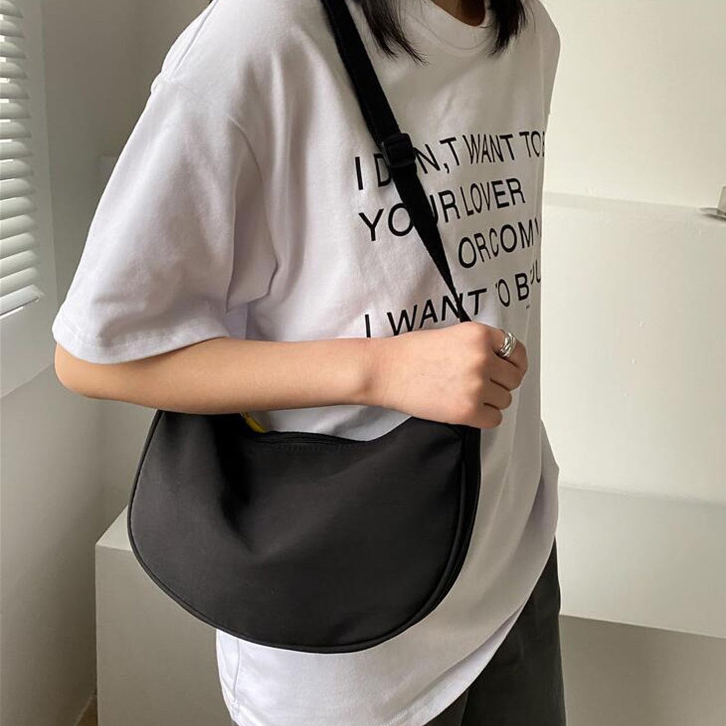 Dollcini Női Félhold Válltáska – Vízálló Szövet, Mindennapokra